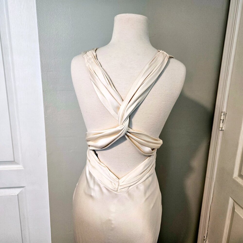 Nicole Miller Style DG0021 100% Ivory Silk Dress Size 6 - Picture 10 of 15